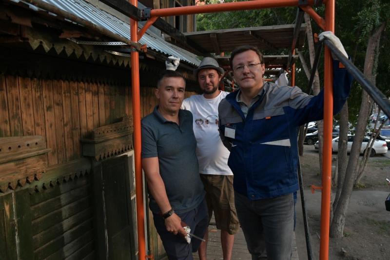 Дмитрий Азаров присоединился к волонтерам на "Том Сойер Фесте"