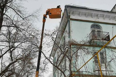 Власти Самары просят горожан не оставлять машины рядом с домами