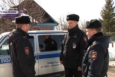 Шенталинские полицейские спасли пенсионера из полыхающего дома