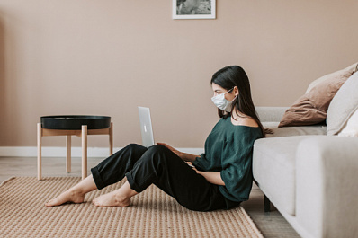 В Совфеде предложили давать два выходных тем, кто привился от COVID-19