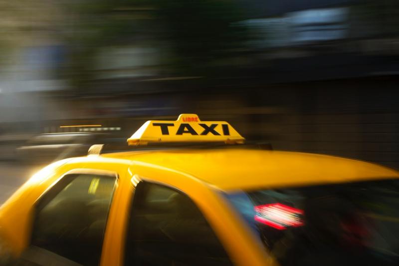 Сервис такси "Ситимобил" прекращает деятельность в России 