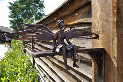 В Ширяеве на празднике в честь дня рождения Ильи Репина презентовали "репинскую" "Стрекозу"