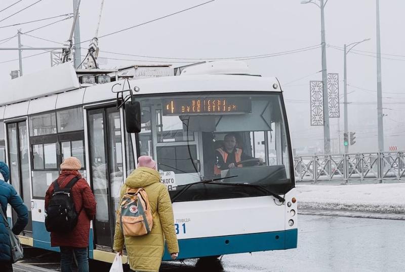 Вячеслав Федорищев поздравил работников и ветеранов транспортной отрасли с профессиональным праздником