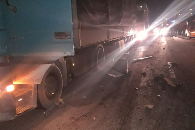 В Самарской области ночью на трассе М5 "Урал" погибло два человека