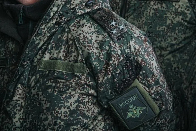 "Мы шли просто по зову сердца": ветеран СВО и выпускник "Школы героев" выступил перед школьниками в рамках просветительской смены в Самарской области