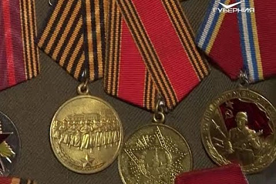 Волонтеры акции "Вам, любимые!" поздравили женщин-ветеранов с 8 Марта