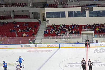 Без побед: хоккейные команды Самарской области не смогли взять очки в Челябинске и Орске 