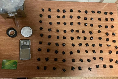 В Самаре 36-летний мужчина успел продать 1300 свёртков с наркотиками и пойдёт под суд   