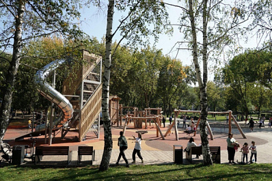 По программе "Единой России" и Минстроя с 2019 года благоустроили свыше 115 тысяч общественных пространств