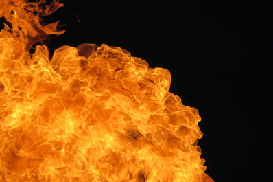 В Самаре пожарные спасли из горящего дома пять человек