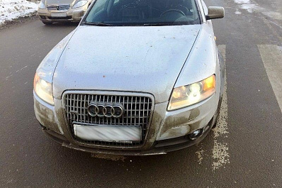 Audi A6 сбила на пешеходном переходе в Самаре женщину