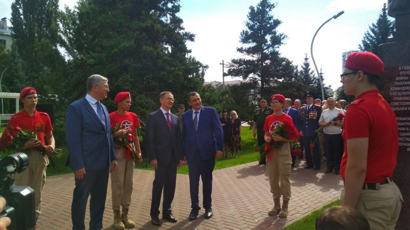 В Самаре торжественно открыли Аллею Маршалов Победы