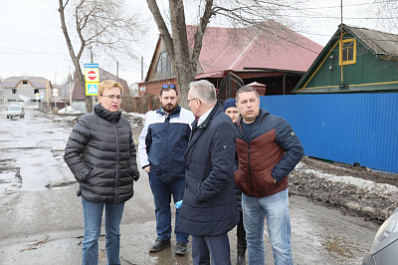 Елена Лапушкина объехала проблемные участки дорог Самары