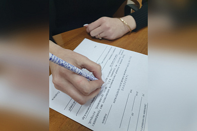 Жительница Сызрани обвинила соседей в краже денег, чтобы проучить за шум и скандалы