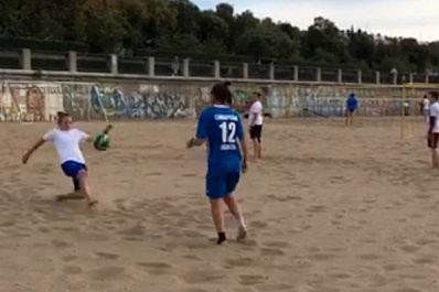 Самарские студентки сыграют в первенстве России по пляжному футболу 