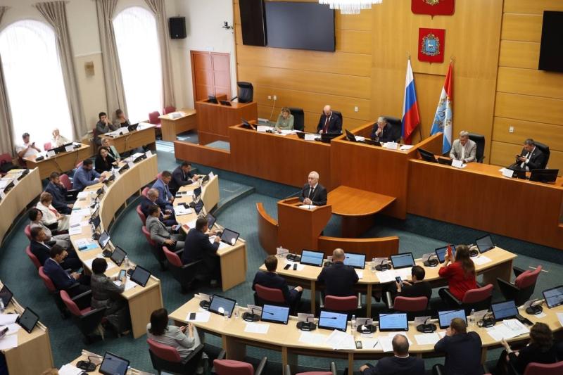 Профицит средств и поддержка социальной сферы: в губдуме отчитались об исполнении бюджета за 2024 год