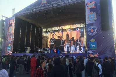 На площади Куйбышева началась торжественная церемония награждения победителей 3х3 Samara Open