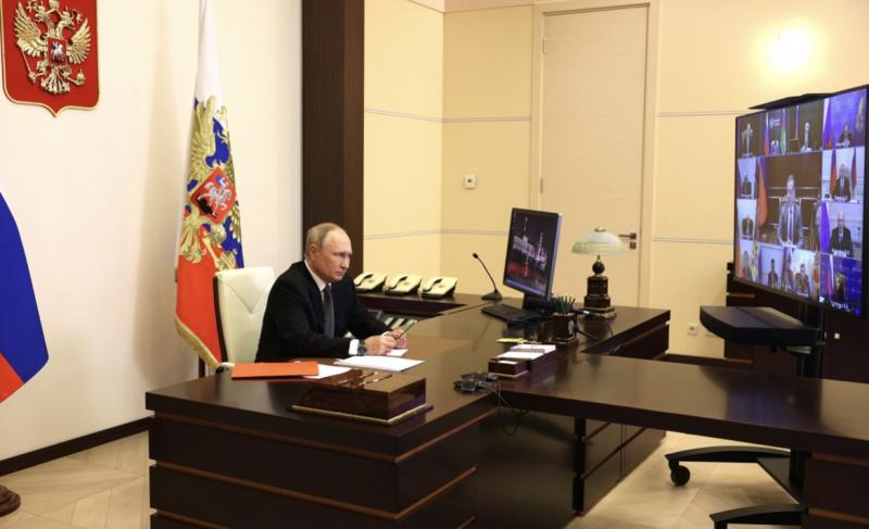 Владимир Путин: ежемесячные выплаты мобилизованных должны составлять не менее 195 тысяч рублей