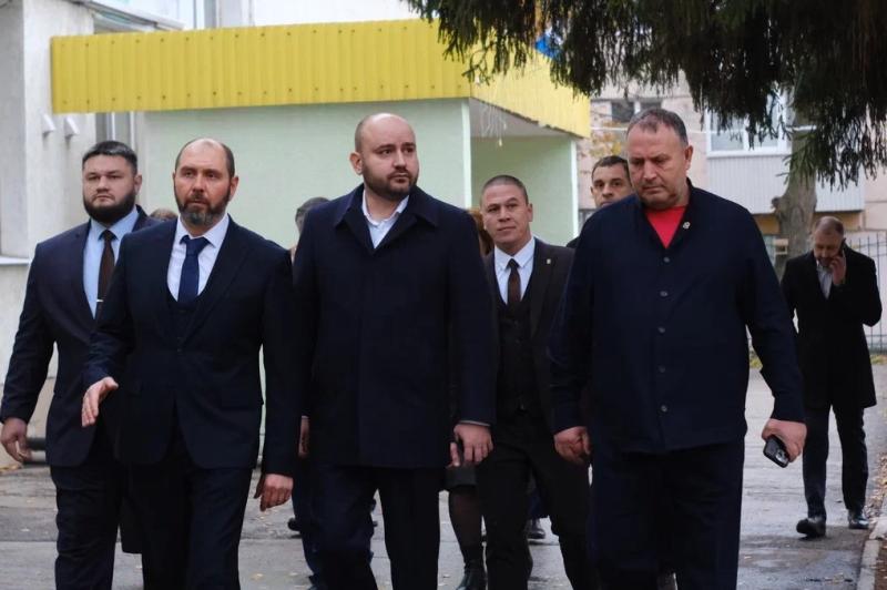 Вячеслав Федорищев заявил о решении построить новое здание для самарской школы "Яктылык"