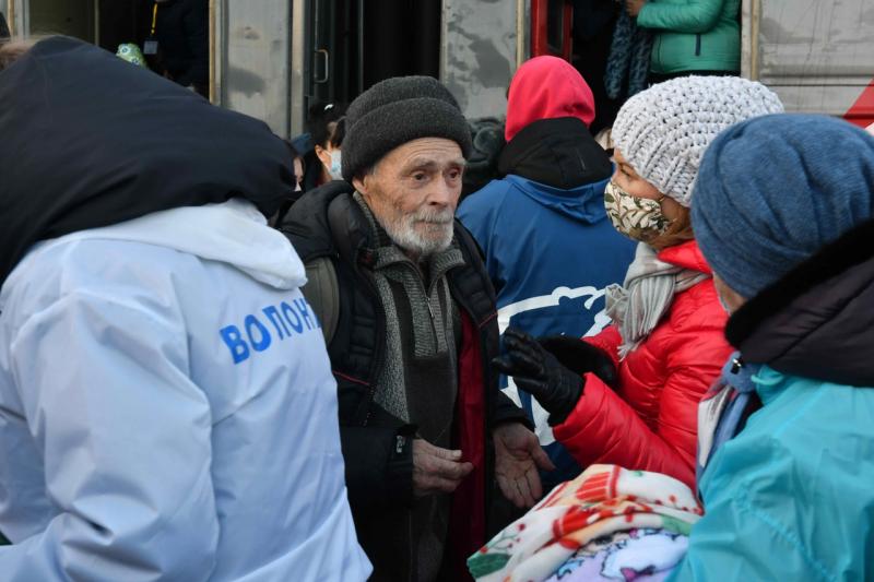В Самарской области встретили третий поезд с вынужденными переселенцами