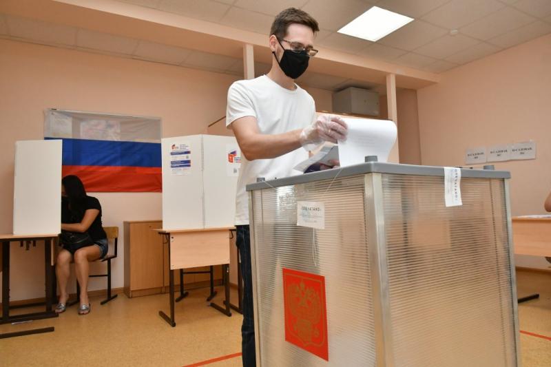 Общественный наблюдатель: "Молодежь голосует очень активно"