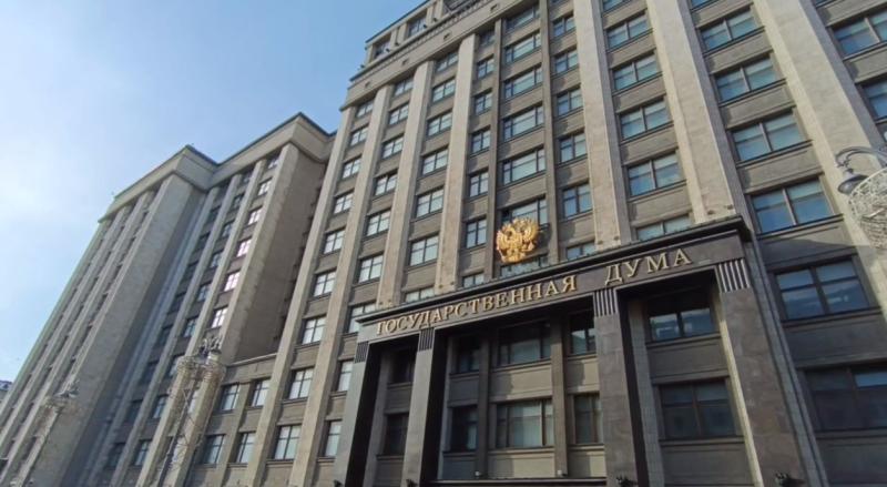 В российских школах предложили ввести цикл занятий о вреде вейпов