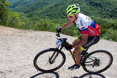 Гоголев - в призах, Тисленко - рядом с пьедесталом: успехи самарцев в велошорт-треке