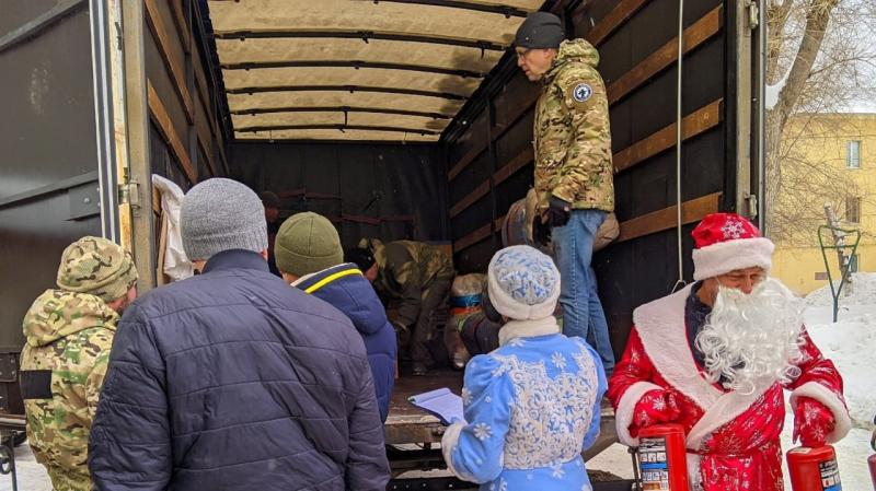 Из Комсомольского района Тольятти в зону СВО отправился новогодний гуманитарный конвой