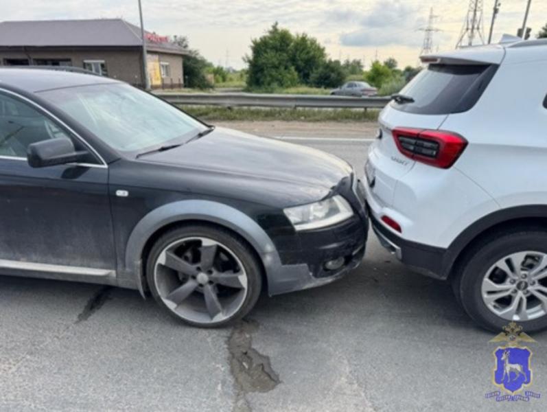 В Самаре женщина пострадала в аварии с "Калиной" и "Приорой"