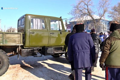 Жители Борского района отправили в зону СВО полноприводный грузовик