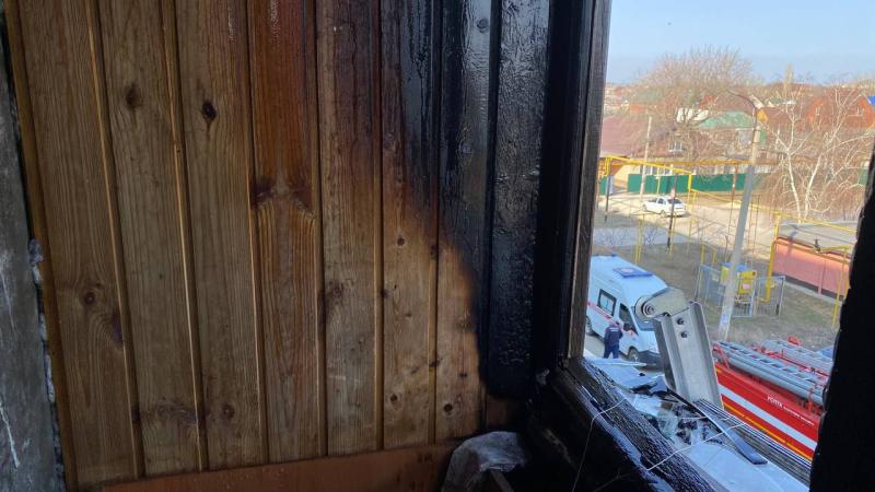 В Самарской области 1 апреля эвакуировали 14 человек из-за пожара в квартире 