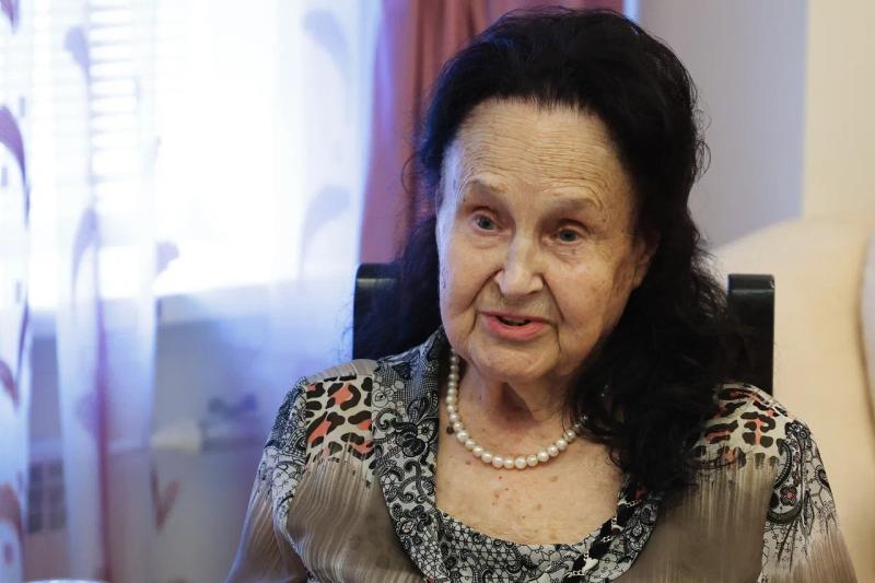 Вячеслав Федорищев встретился с педагогом Евгенией Аршлутовой