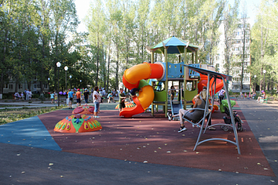 Современно и безопасно: в Автозаводском районе Тольятти появился обновлённый сквер