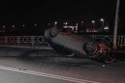 В Южном городе в ДТП с перевернувшейся "Грантой" погибла 17-летняя девушка