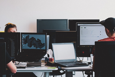 Больше половины россиян имеют подработку