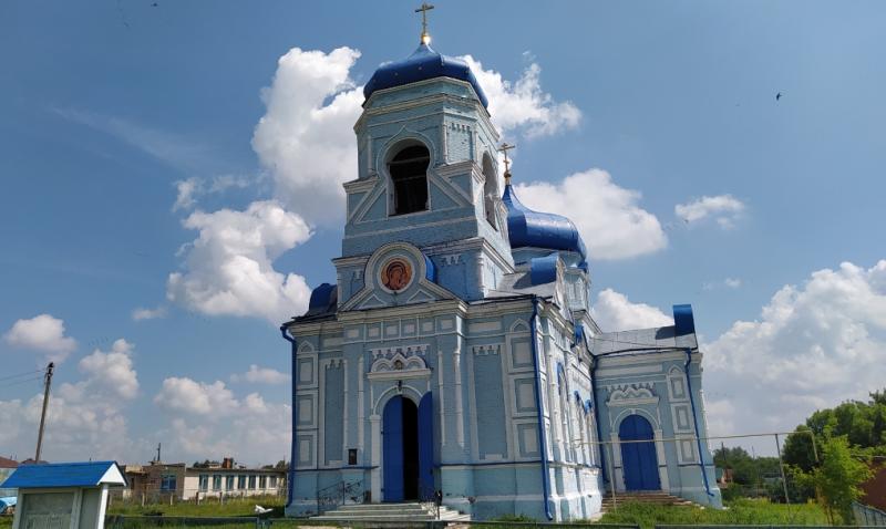 Под небесными куполами: в селе Калиновка Красноярского района идет восстановление старинного храма
