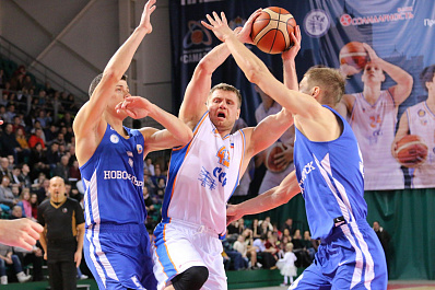 В первом матче полуфинальной серии суперлиги БК Самара встретится с Новосибирском