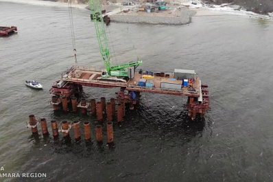 В Самарской области начали монтировать опоры Климовского моста