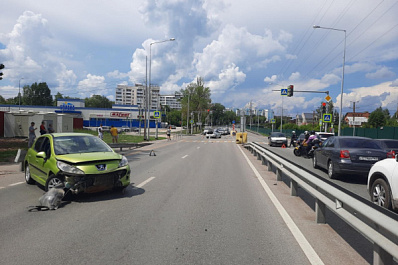 В Красноглинском районе Самары четыре человека пострадали в ДТП с тремя автомобилями