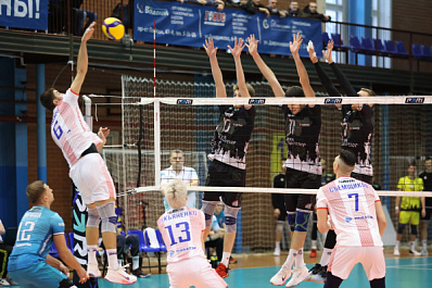 Победа на тай-брейке: волейбольная "Нова" взяла верх над гостями из Нижневартовска 