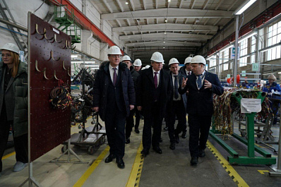 "Всегда хотел здесь побывать": министр энергетики РФ познакомился с работой Электрощит Самара