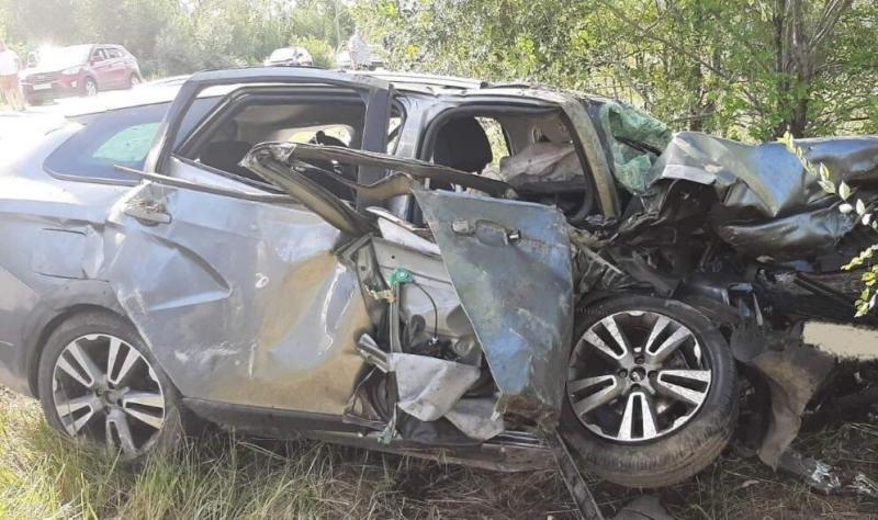 В Самарской области в жесткой аварии на трассе погиб 10-летний мальчик 