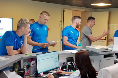 "Крылья Советов" с новым полузащитником отправились на сбор в Сербию