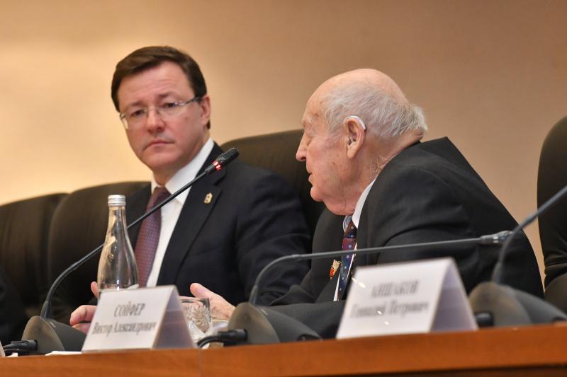 Общественники поддержали инициативу о присвоении Самаре статуса "Город трудовой доблести"