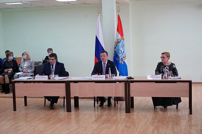 Дмитрий Азаров - о сдаче ЕГЭ: "Важно не загнать подростка в психологический тупик"