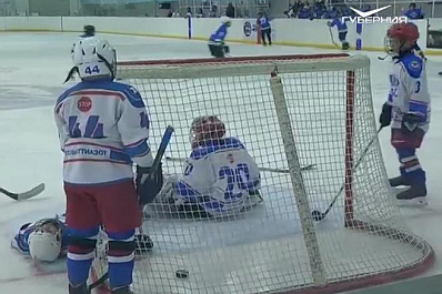 Более 100 хоккейных команд Самарской области сразятся на льду за Золотую шайбу