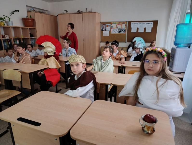 От Конфуция до Афродиты: в Самаре школьники прошли "Посвящение в историки"