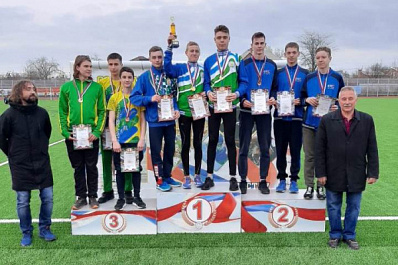 Самарские юноши выиграли медали первенства России по троеборью