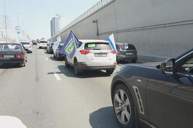 В Самарской области прошел автопробег, посвященный Дню молодежи