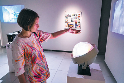 В галерее "Виктория" открылась выставка современного искусства Казани